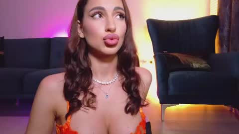 Snapshot of siennastarrr chatting on 06/29/26, 09:15 Sienna online show from 06/29/26, 09:15