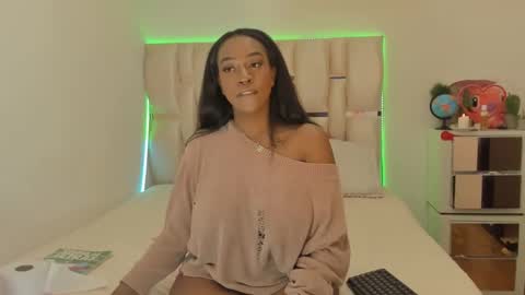 Snapshot of sierra_violet chatting on 12/22/24, 06:17 sierra_violet online show from 12/22/24, 06:17