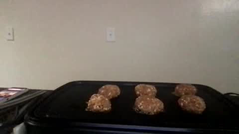 Snapshot of sierralovley chatting on 03/03/26, 02:50 SierraLovelyxx online show from 03/03/26, 02:50