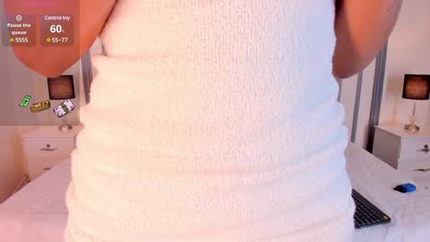 Snapshot of sierrataylor1 chatting on 01/23/25, 08:24 online show from 01/23/25, 08:24