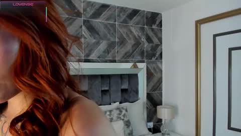 Snapshot of sierrataylor1 chatting on 09/14/25, 11:04 online show from 09/14/25, 11:04