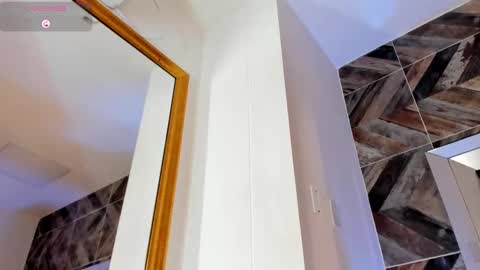 Snapshot of sierrataylor1 chatting on 09/22/25, 11:29 online show from 09/22/25, 11:29