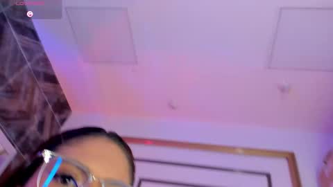 Snapshot of sierrataylor1 chatting on 11/14/25, 12:31 online show from 11/14/25, 12:31