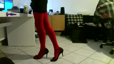 Snapshot of siggi180197 chatting on 06/12/26, 02:16 siggi online show from 06/12/26, 02:16
