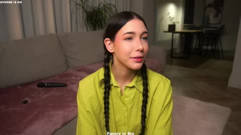 Eva  online show from 11/20/25, 11:32