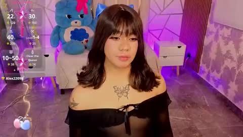 Snapshot of siiam_tay chatting on 12/22/25, 03:36 Siiam Tay online show from 12/22/25, 03:36