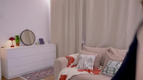 Chilli online show from 11/26/25, 04:08