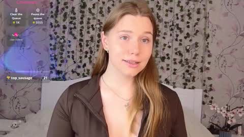 Chloe online show from 10/13/25, 05:18