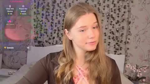 Chloe online show from 10/17/25, 05:21