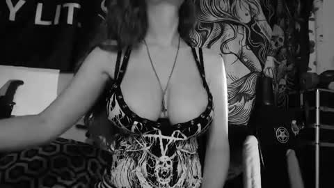 Snapshot of silentmary chatting on 07/08/26, 01:37 Allmylinkssilentmary666 online show from 07/08/26, 01:37
