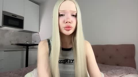 Snapshot of siliconepornstar chatting on 10/01/25, 05:52 Diana online show from 10/01/25, 05:52