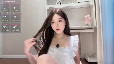 Snapshot of sililis chatting on 10/04/25, 08:23 sililis online show from 10/04/25, 08:23