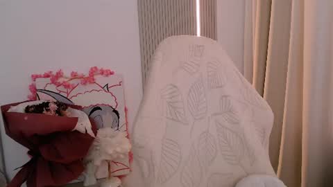 Snapshot of silk_ann chatting on 06/24/26, 07:29 silk_ann online show from 06/24/26, 07:29