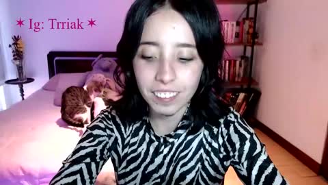 Snapshot of silkbite chatting on 03/16/26, 10:47 silkbite online show from 03/16/26, 10:47