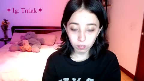 Snapshot of silkbite chatting on 03/23/26, 12:14 silkbite online show from 03/23/26, 12:14