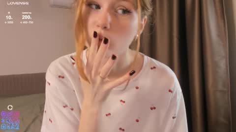 Call me Mia online show from 12/16/25, 03:28