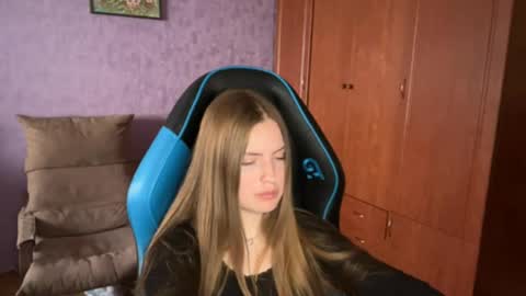 Erica online show from 05/27/26, 12:46