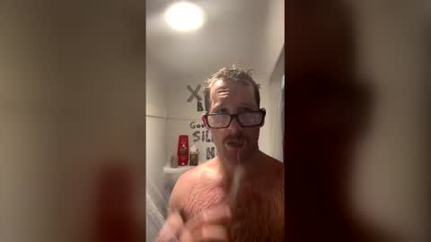Snapshot of sillydillynewfie chatting on 07/02/26, 04:57 Silly Dilly Newfie online show from 07/02/26, 04:57