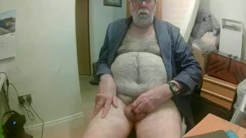 sillyoldman45221063 online show from 04/06/26, 08:10
