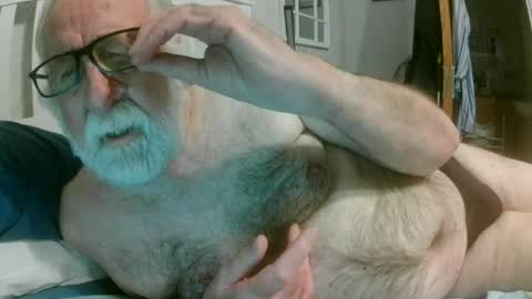 Snapshot of sillyoldman45221063 chatting on 07/21/26, 09:39 sillyoldman45221063 online show from 07/21/26, 09:39
