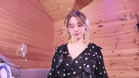 Snapshot of silva_tailll chatting on 04/19/26, 03:44 silva online show from 04/19/26, 03:44