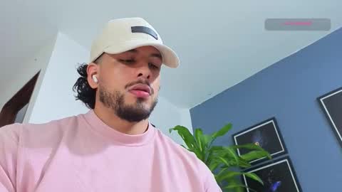 Snapshot of silvabranko chatting on 12/19/25, 02:29 silvabranko online show from 12/19/25, 02:29