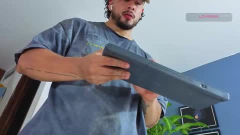 Snapshot of silvabranko chatting on 12/23/25, 01:03 silvabranko online show from 12/23/25, 01:03