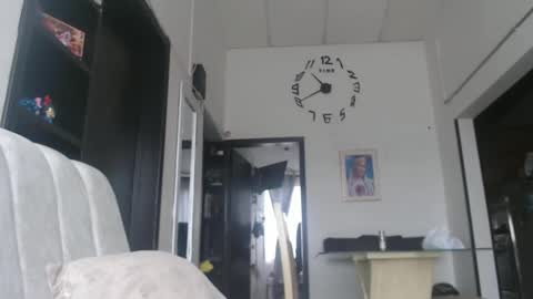 Snapshot of silvanaroberts_ chatting on 06/04/26, 03:40 Rouse online show from 06/04/26, 03:40