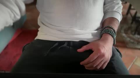 Snapshot of silverbeard81 chatting on 11/20/25, 12:05 silverbeard81 online show from 11/20/25, 12:05