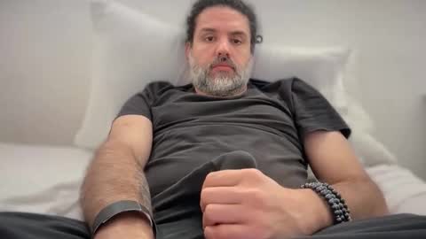 Snapshot of silverbeard81 chatting on 02/26/26, 12:26 silverbeard81 online show from 02/26/26, 12:26