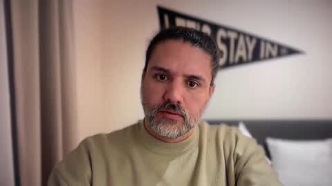 Snapshot of silverbeard81 chatting on 03/27/26, 09:14 silverbeard81 online show from 03/27/26, 09:14