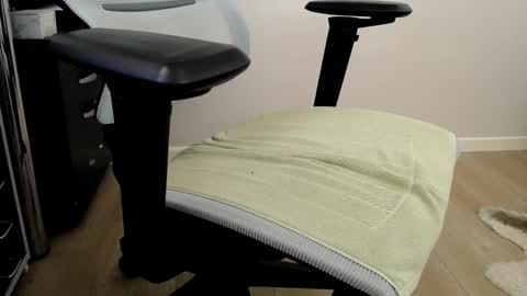 Snapshot of silverco68 chatting on 10/22/25, 09:25 notyourdaddy online show from 10/22/25, 09:25