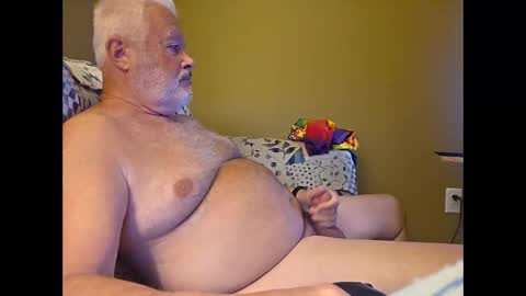 Daddy Bear online show from 05/01/26, 09:36