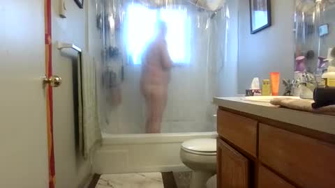 Snapshot of silverdragon70 chatting on 12/21/25, 07:54 silverdragon70 online show from 12/21/25, 07:54