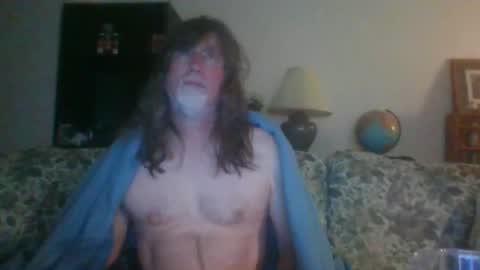 Snapshot of silverfunfox chatting on 12/22/24, 12:38 silverfunfox online show from 12/22/24, 12:38