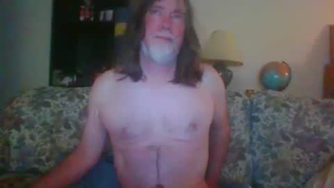 Snapshot of silverfunfox chatting on 03/05/25, 12:44 silverfunfox online show from 03/05/25, 12:44