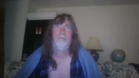 Snapshot of silverfunfox chatting on 10/22/25, 10:37 silverfunfox online show from 10/22/25, 10:37
