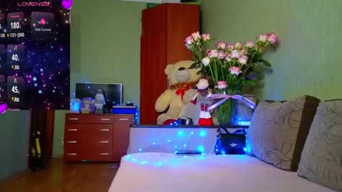 miss Anna online show from 12/26/24, 07:16