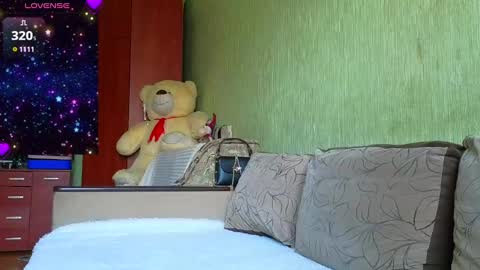 miss Anna online show from 02/02/25, 10:24