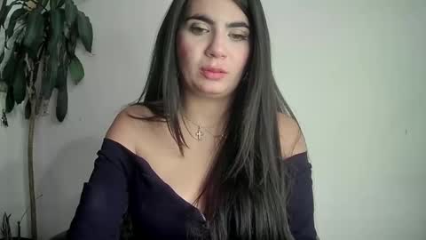 Snapshot of silviecollins chatting on 01/30/25, 02:16 Silvie online show from 01/30/25, 02:16