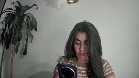Snapshot of silviecollins chatting on 02/24/25, 01:57 Silvie online show from 02/24/25, 01:57
