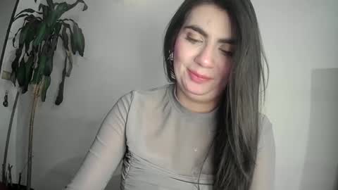 Snapshot of silviecollins chatting on 03/02/25, 10:48 Silvie online show from 03/02/25, 10:48