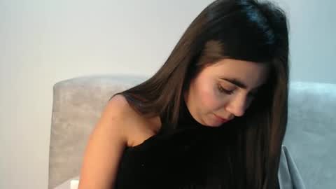 Snapshot of silviecollins chatting on 10/01/25, 01:22 Silvie online show from 10/01/25, 01:22