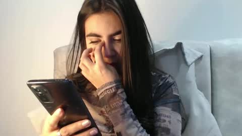 Snapshot of silviecollins chatting on 10/05/25, 12:42 Silvie online show from 10/05/25, 12:42