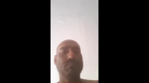Snapshot of simentalrosales713 chatting on 05/24/26, 03:28 simentalrosales713 online show from 05/24/26, 03:28