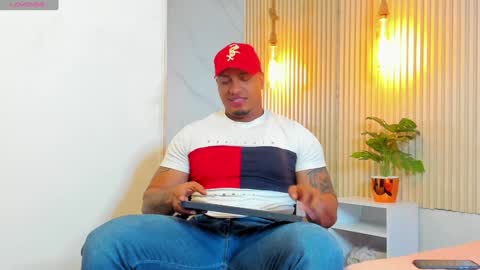 Snapshot of simeone_panda chatting on 01/17/25, 11:49 simeone_panda online show from 01/17/25, 11:49