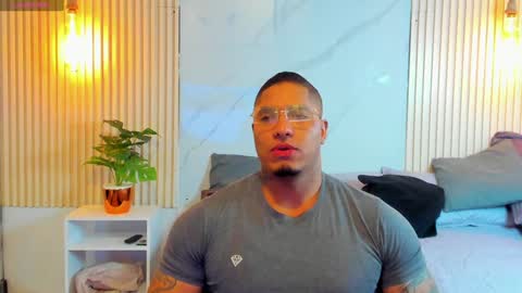 Snapshot of simeone_panda chatting on 02/03/25, 12:03 simeone_panda online show from 02/03/25, 12:03