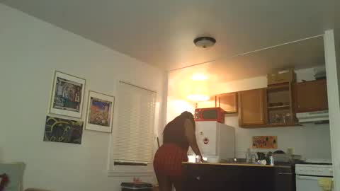 Simin Fox online show from 09/30/25, 02:49