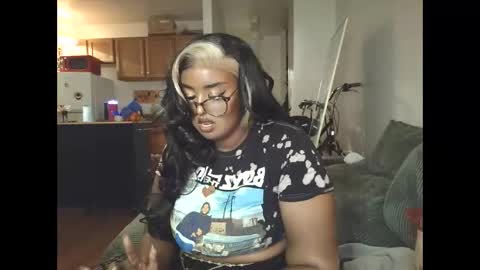 Snapshot of siminfox chatting on 02/15/26, 03:14 Simin Fox online show from 02/15/26, 03:14