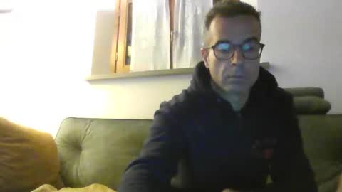 Snapshot of simmeturbate chatting on 10/15/25, 09:04 Italiandaddyitalydickassbottomassholecomshowmasturbatenudeboyitalyatleticcutemuscolarhardcockdickboy online show from 10/15/25, 09:04